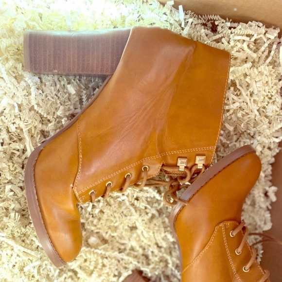 Aldo Brown - Tan Bootie - Picture 4 of 5